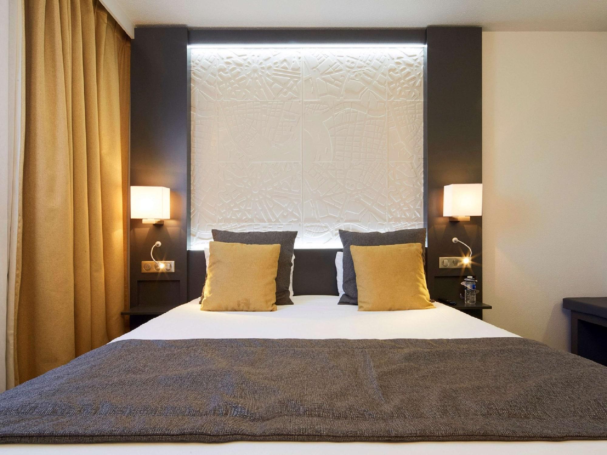 Kyriad Paris Ouest - Bezons La Defense Exterior photo