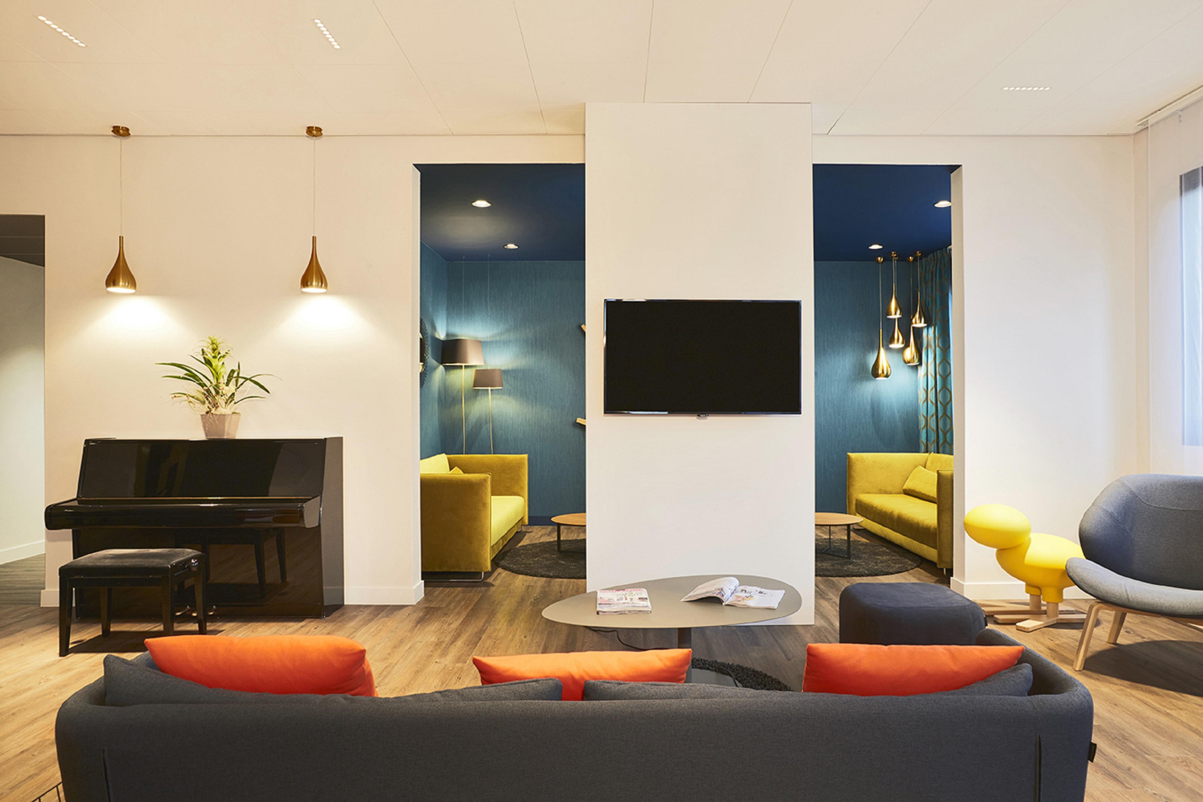 Kyriad Paris Ouest - Bezons La Defense Exterior photo